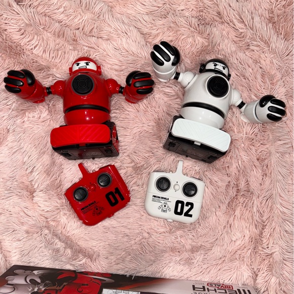 Mecha Rivals Remote Control Ejecting Battle Robots Set - Picture 10 of 14